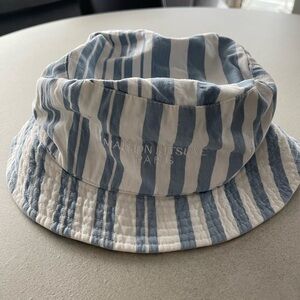 Blue and white striped bucket hat - maison kitsune